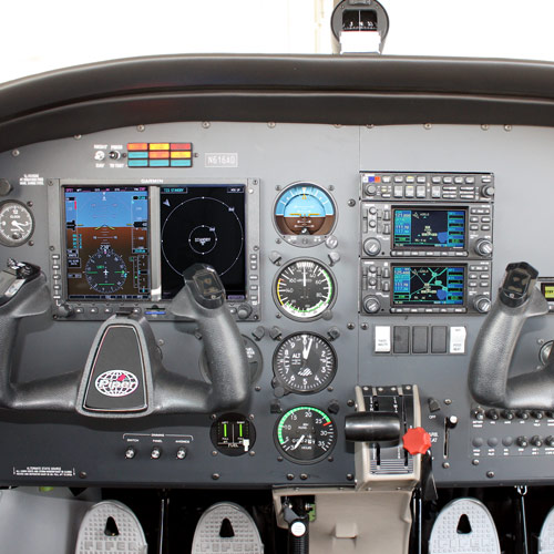 2016 Piper Archer Cockpit