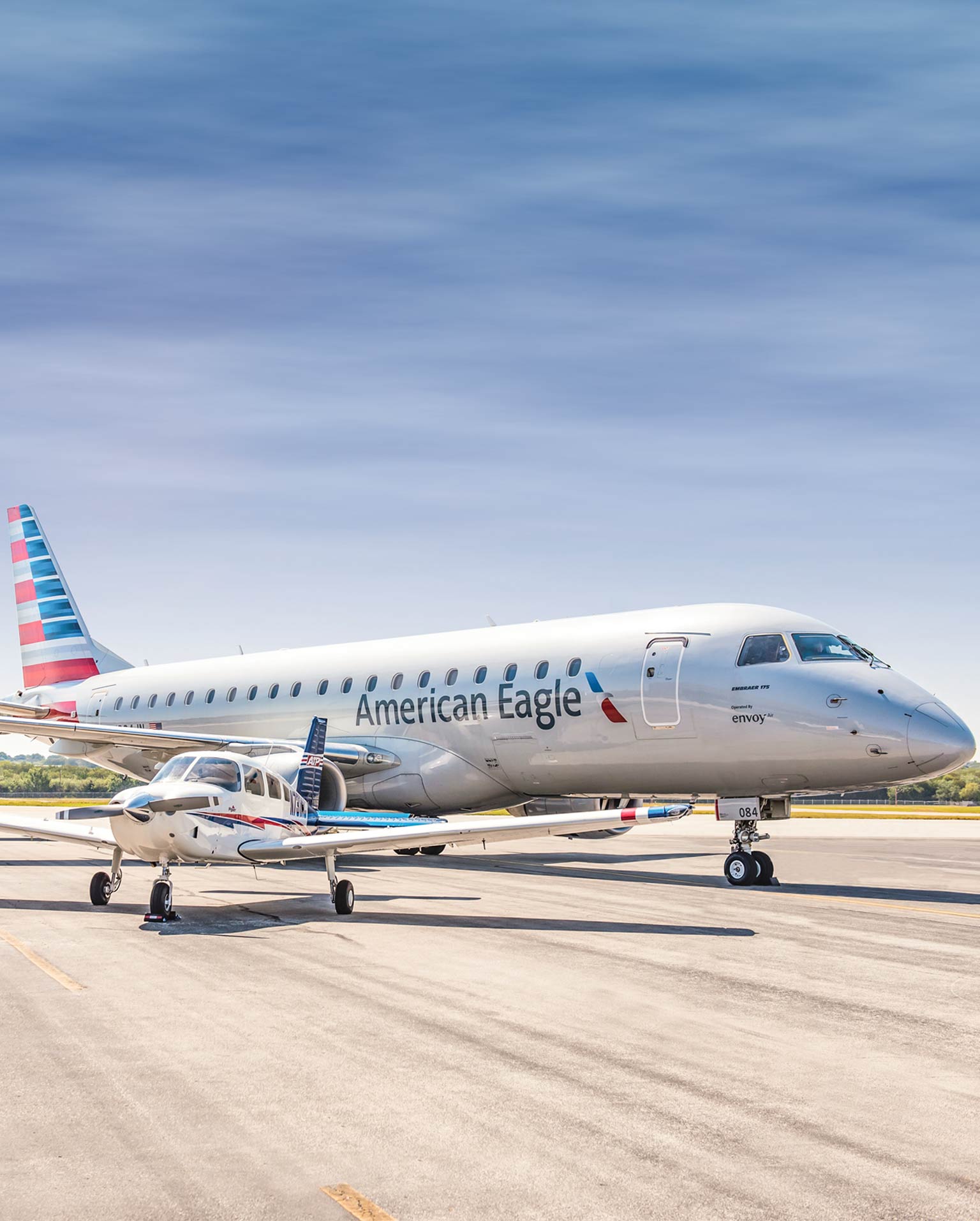 Become a Commercial Pilot - Fly an American Eagle ERJ