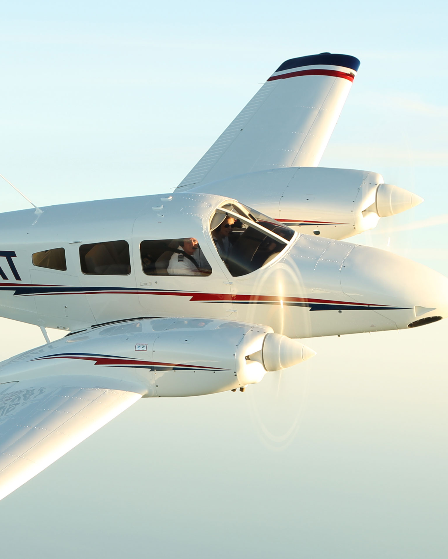 Piper Seminole in flight