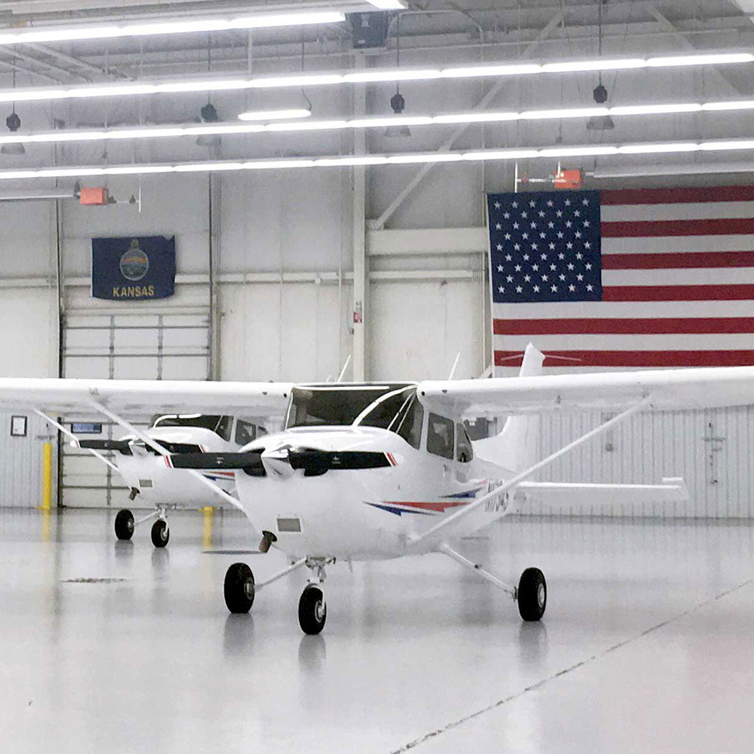 ATP Orders 55 New Cessna Skyhawks