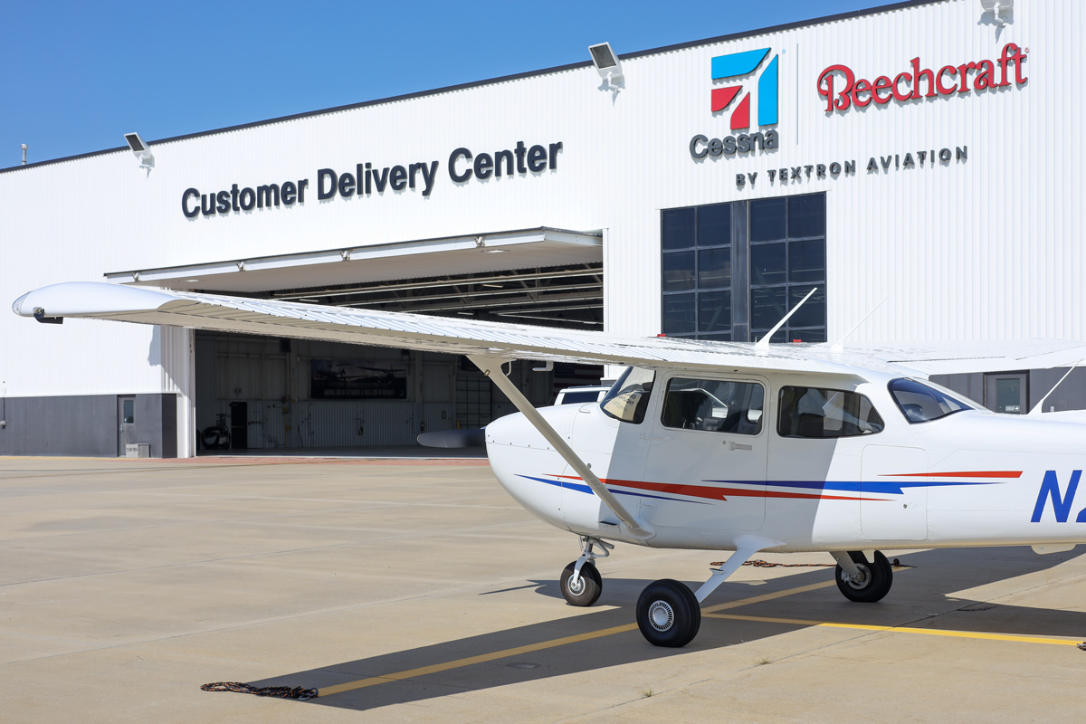 Cessna 172 delivery